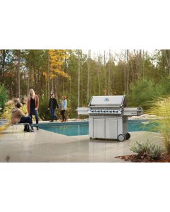Napoleon Prestige Pro 665 - 5 Burner Gas BBQ, Sizzle Zone, Smoker Burner, Rear Burner